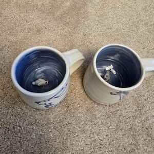 Studio Art Pottery Coffee Mug Giraffe suprise inside signed; 3" tall blue gray